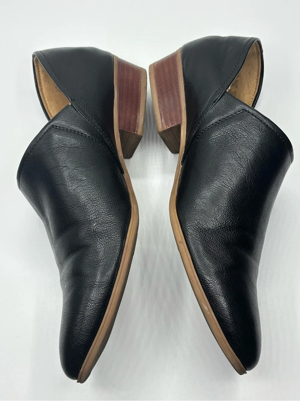 Naturalizer Carlyn Black Vegan Leather Booties Shoes Sz 8.5 Shooties Minimalist